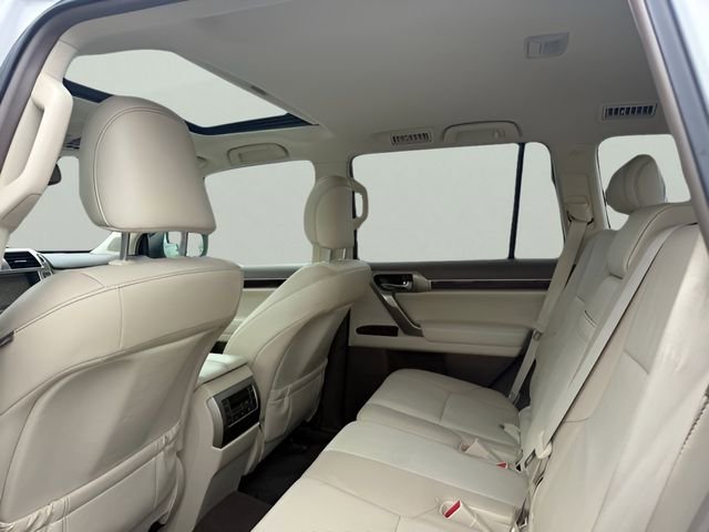 Used 2018 Lexus GX 460 Premium w/ Premium Package AWD/4WD image 8
