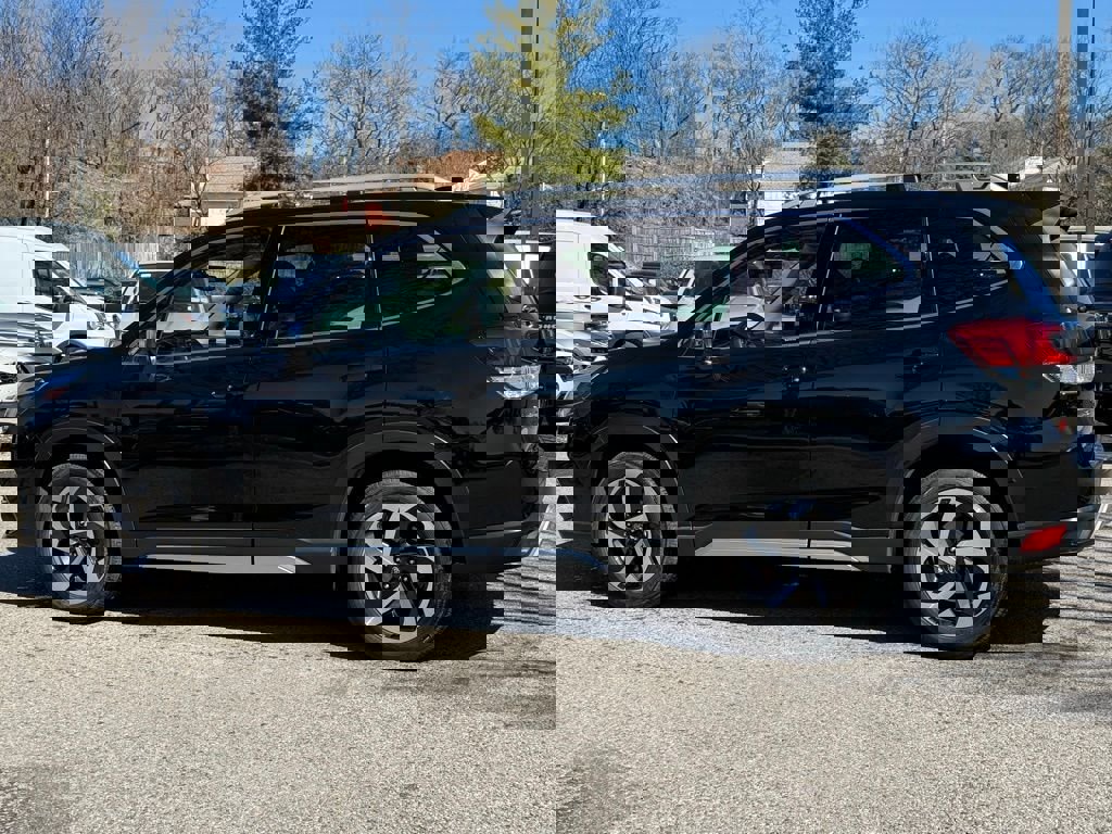 Used 2023 Subaru Forester Touring image 11