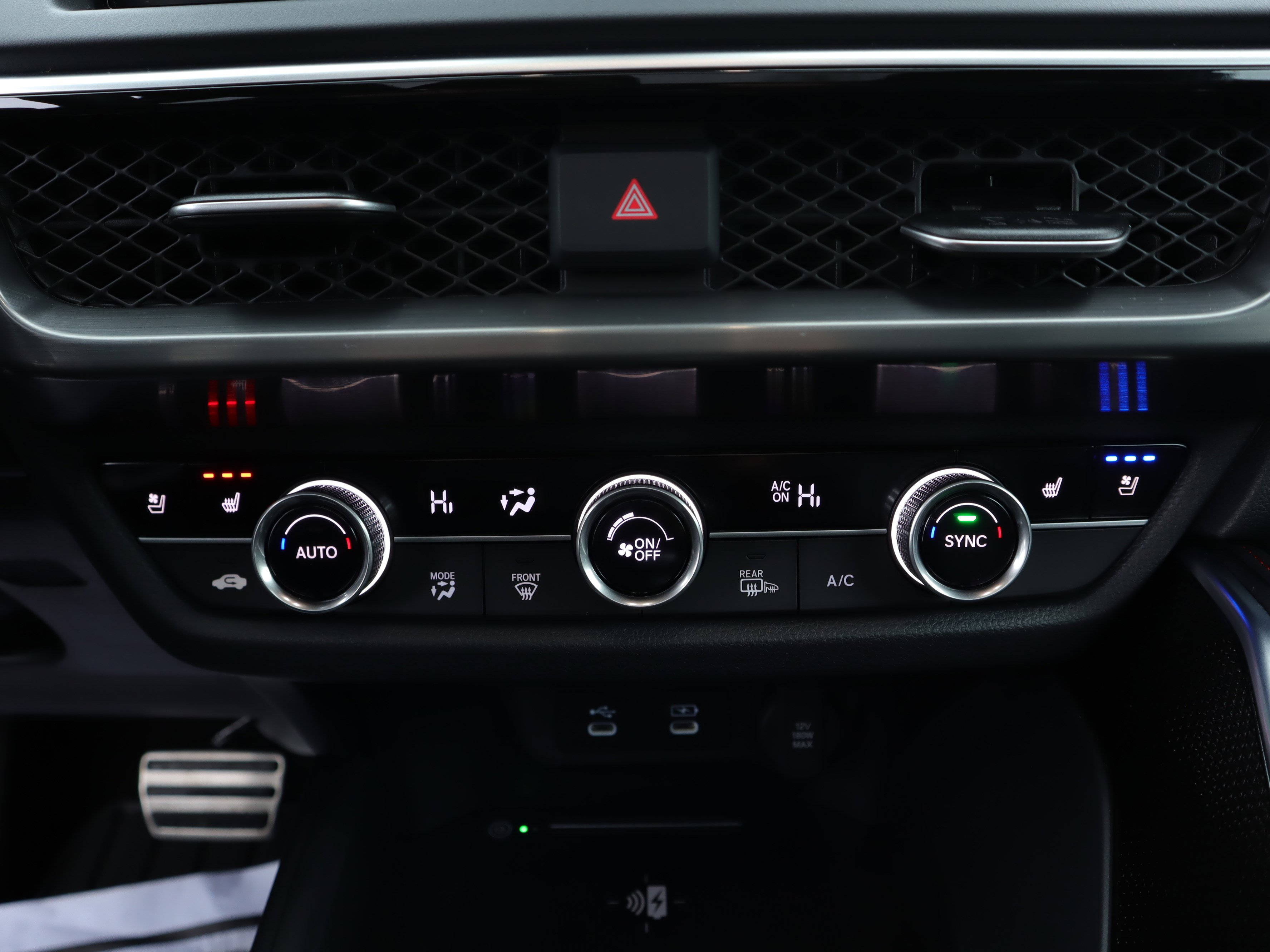 Used 2025 Acura ADX A-Spec image 15