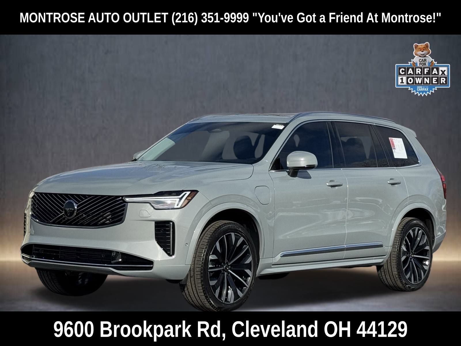 Used 2025 Volvo XC90 T8 Ultra w/ Protection Package image 3