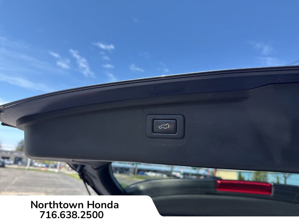 Used 2017 Subaru Outback 2.5i Premium image 19