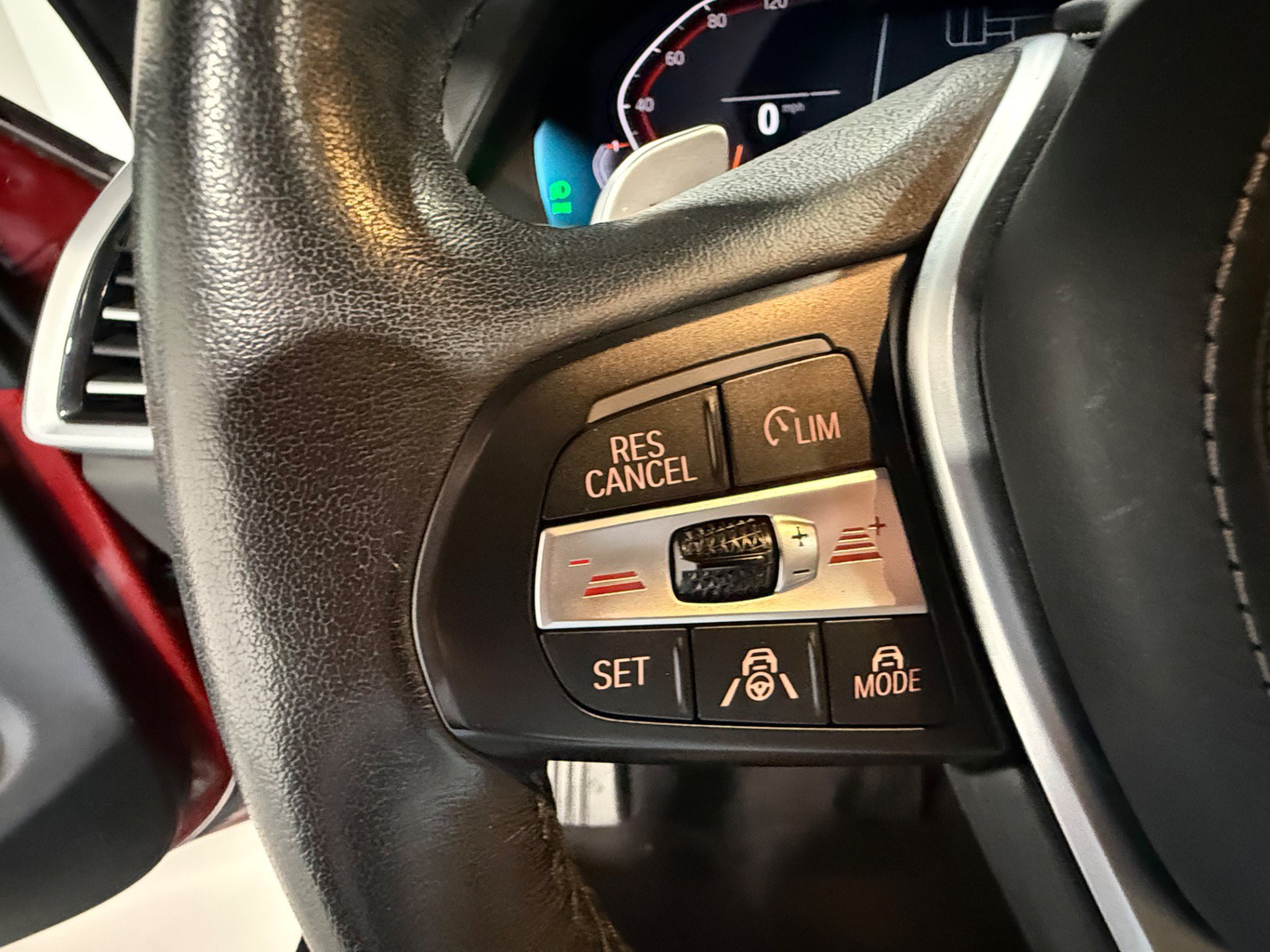 Used 2022 BMW X6 xDrive40i AWD/4WD image 29