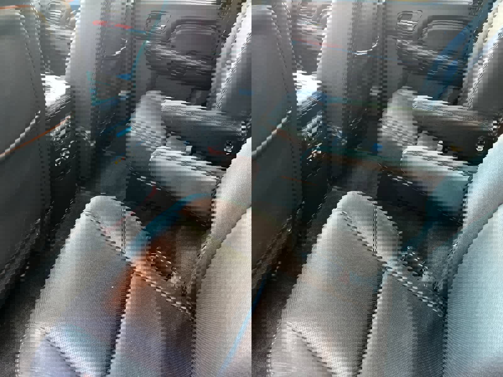 Used 2014 Cadillac Escalade Luxury image 5