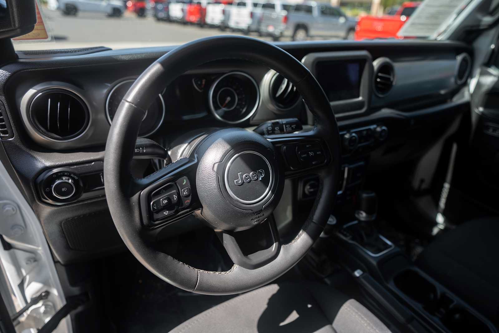 Used 2023 Jeep Wrangler Unlimited Sport AWD/4WD image 8