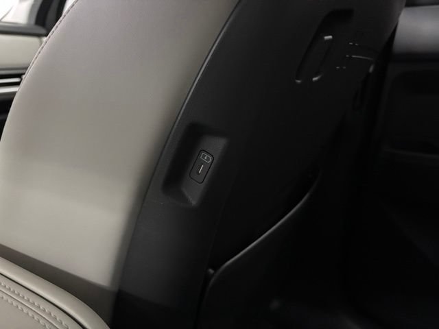 Used 2026 Hyundai Santa Fe SEL FWD image 12