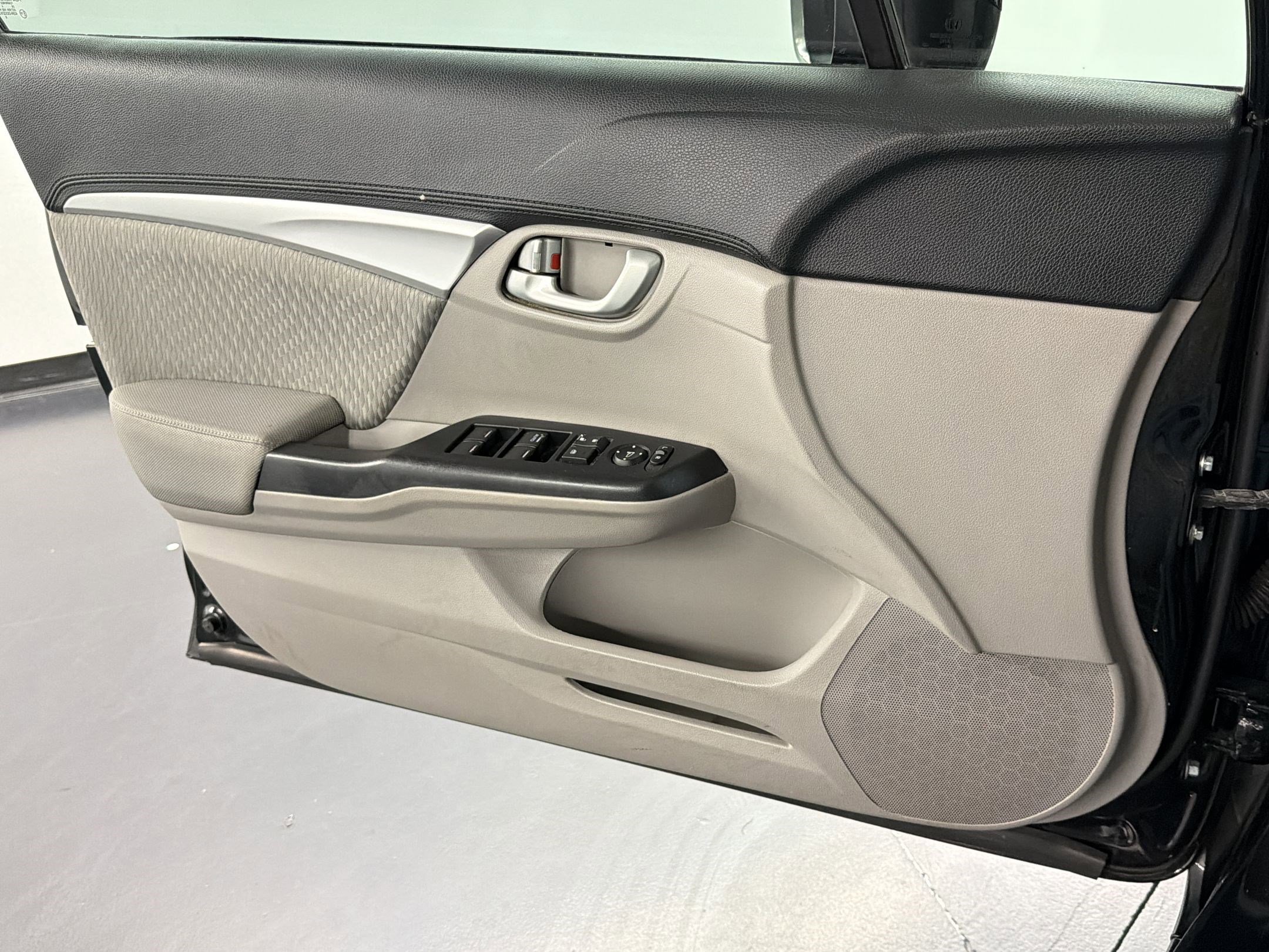 Used 2014 Honda Civic EX image 12