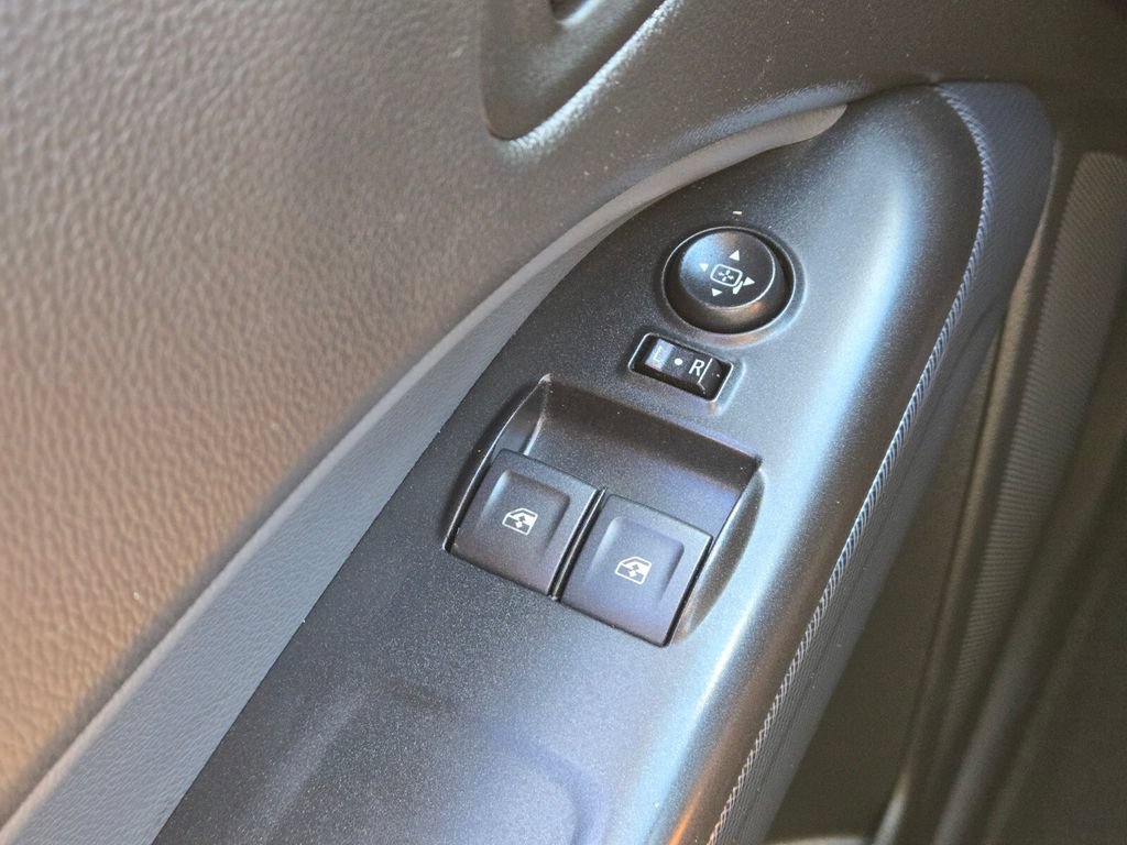 Used 2021 Chevrolet Colorado Z71 w/ Safety Package AWD/4WD image 29