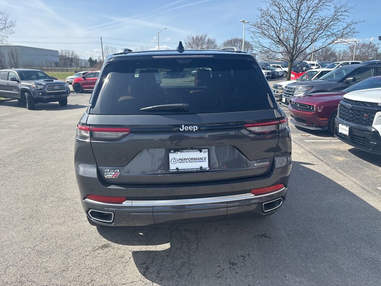 Used 2024 Jeep Grand Cherokee Summit image 4