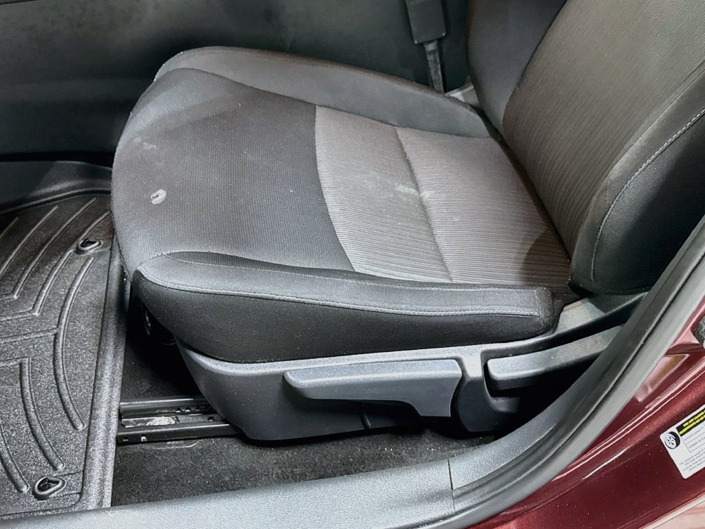 Used 2024 Nissan Sentra SV FWD image 19