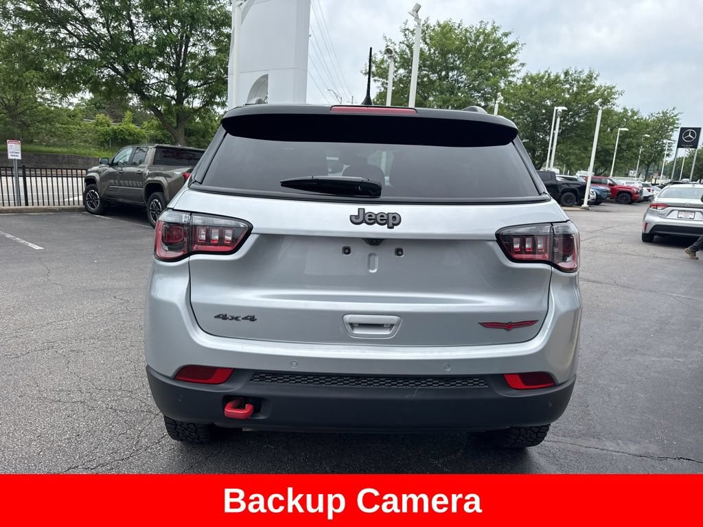 Used 2025 Jeep Compass Trailhawk AWD/4WD image 6