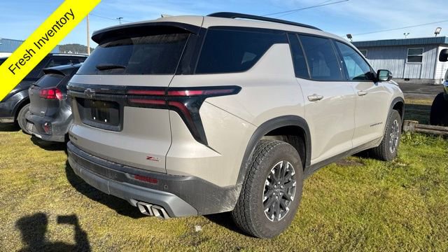 Used 2026 Chevrolet Traverse Z71 w/ Driver Confidence Package image 3