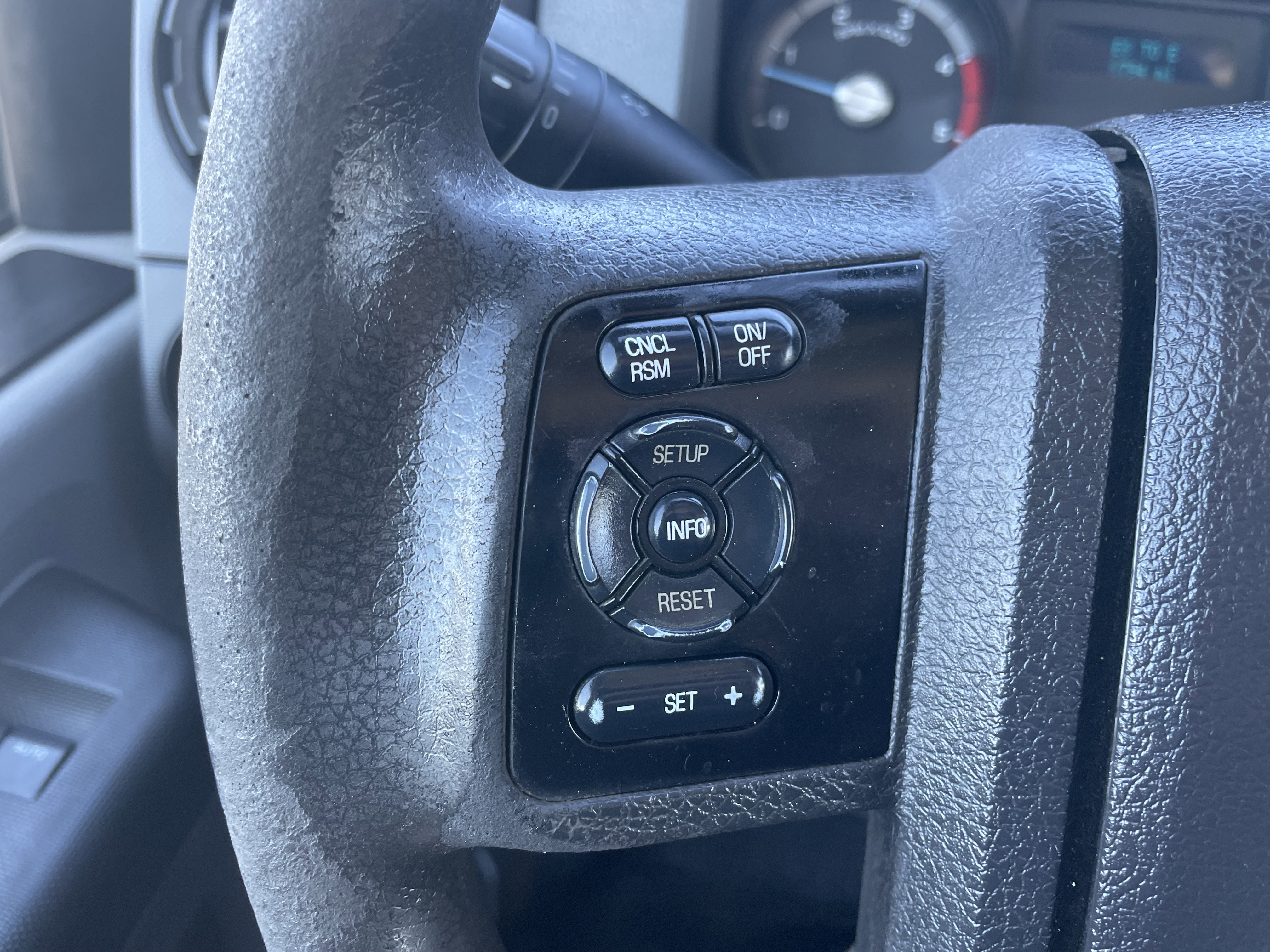 Used 2014 Ford F550 4x4 Regular Cab Super Duty image 14