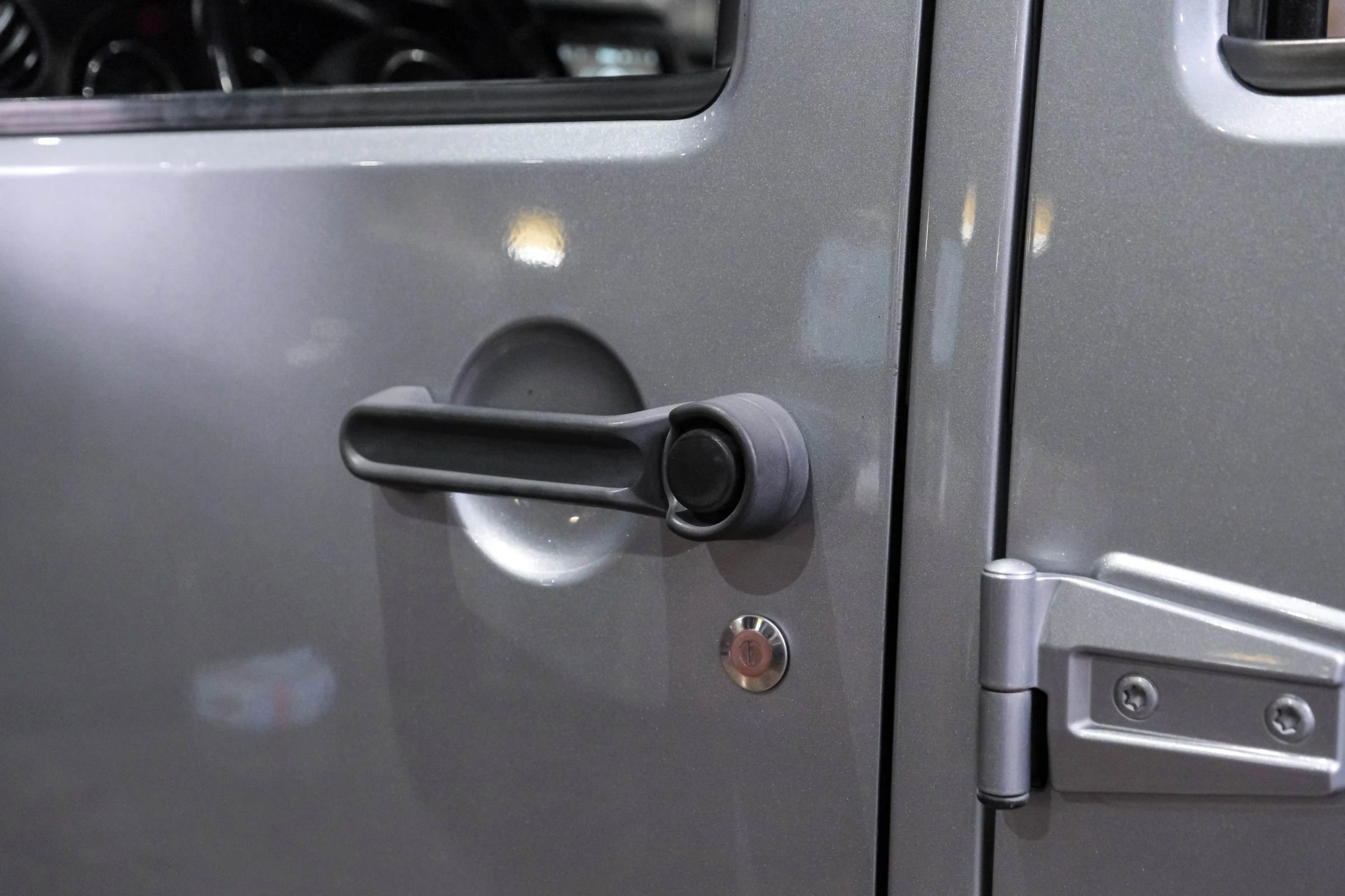 Used 2018 Jeep Wrangler Unlimited Sport S image 34