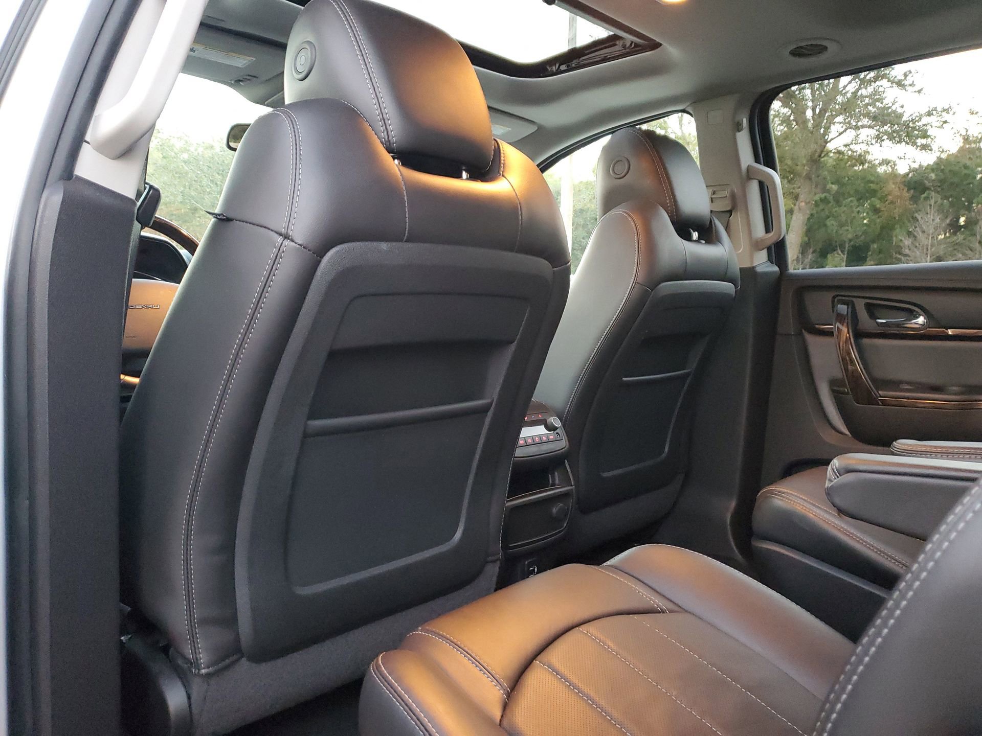 Used 2016 GMC Acadia Denali image 14