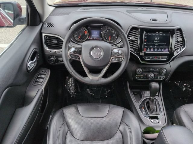 Used 2019 Jeep Cherokee Limited w/ Technology Group FWD image 16