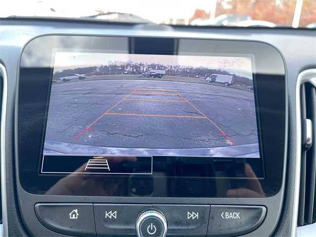 Used 2022 Chevrolet Malibu LT image 14