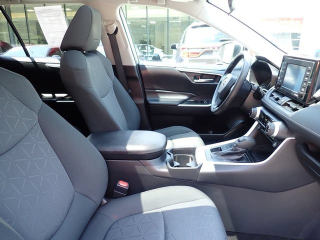 Certified 2021 Toyota RAV4 XLE w/ Convenience Package AWD/4WD image 3