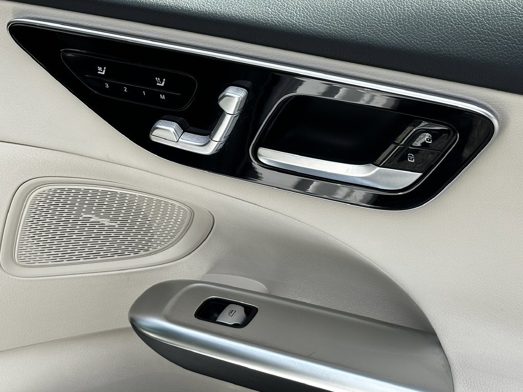 Certified 2025 Mercedes-Benz C 300 Sedan image 17