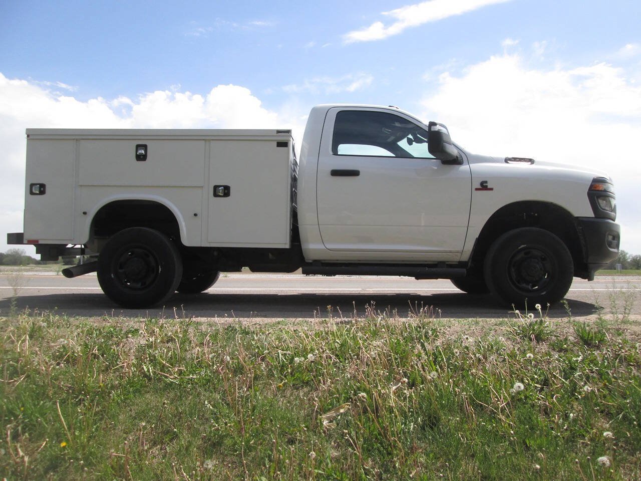 Used 2025 RAM 2500 Tradesman AWD/4WD image 6