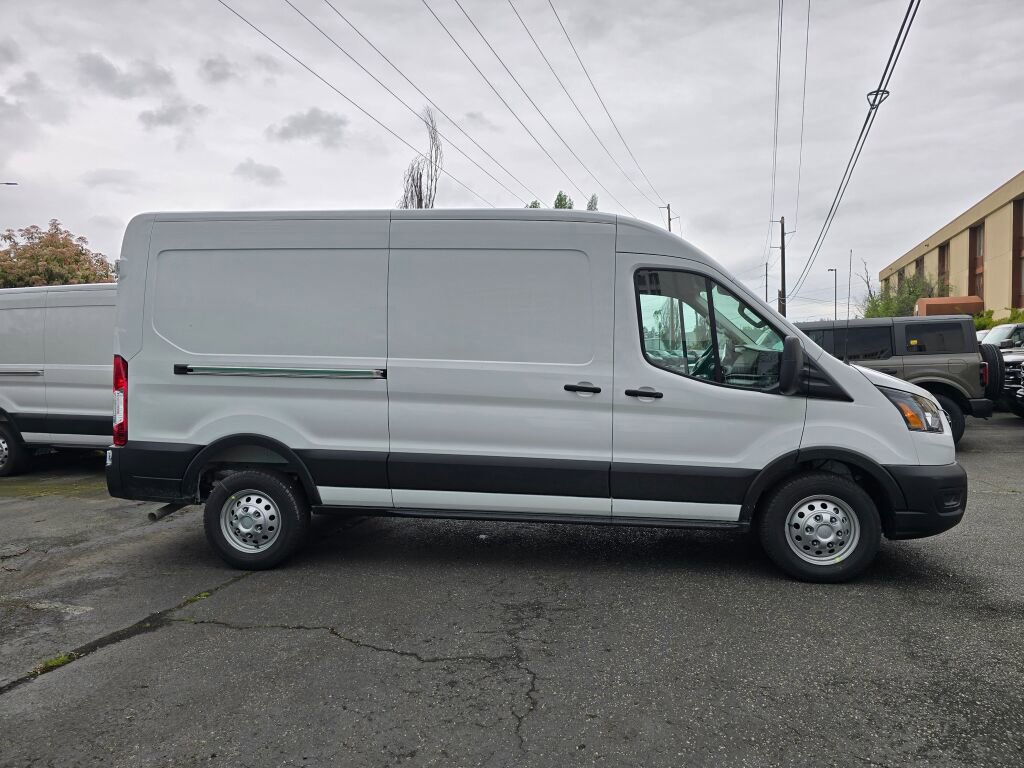 New 2026 Ford Transit 250 148 Medium Roof Extended AWD image 4