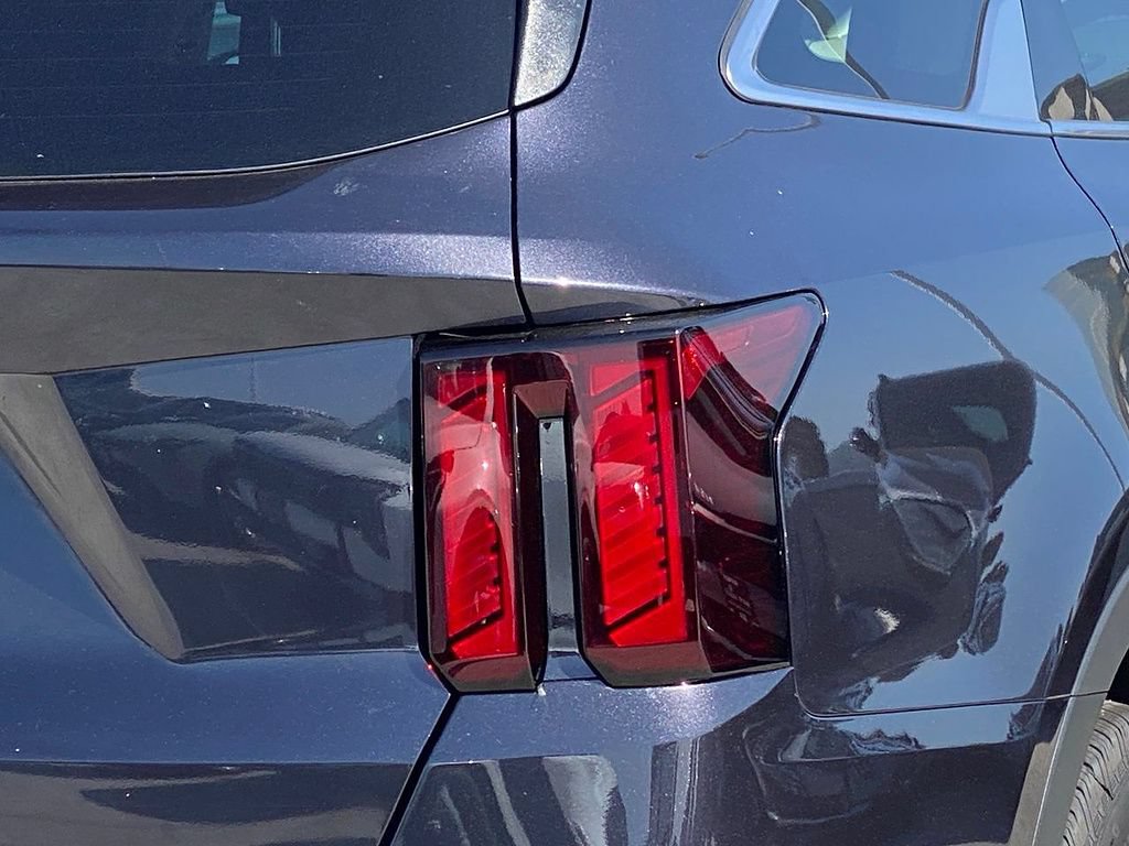 New 2026 Kia Sorento LX FWD image 4