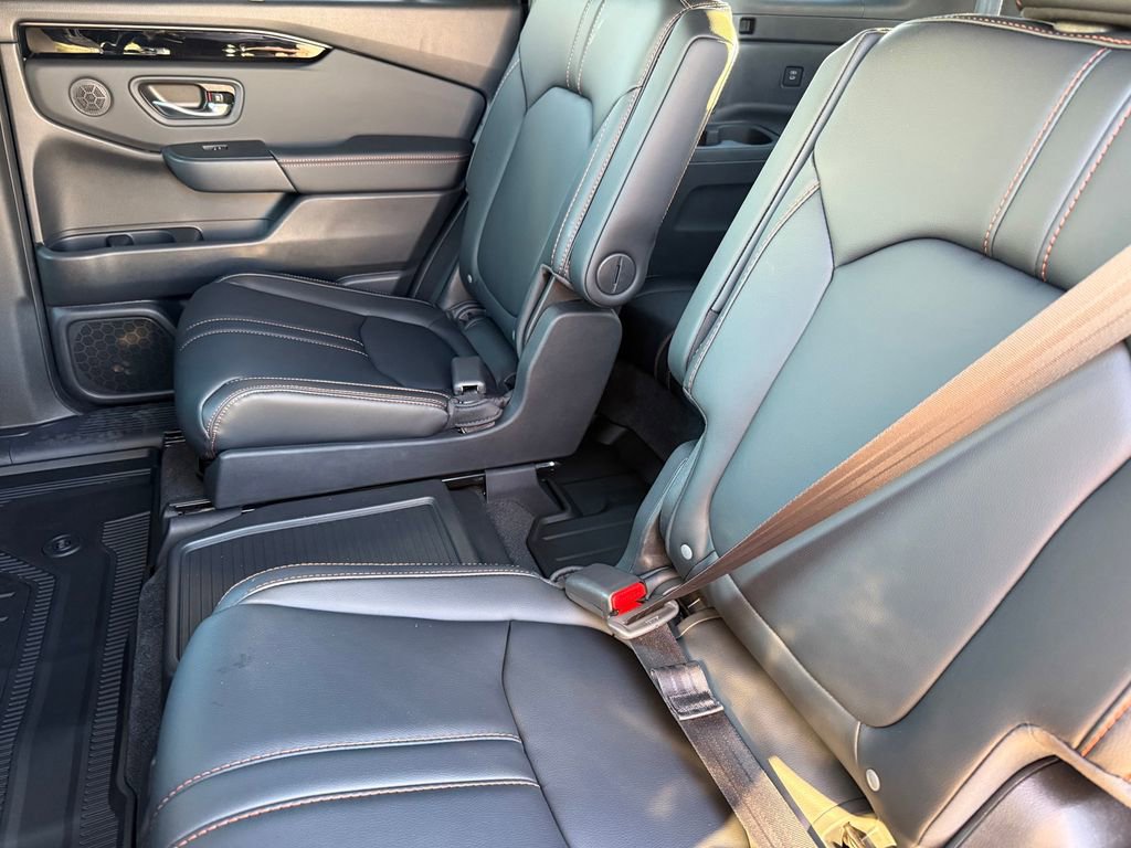 New 2025 Honda Pilot TrailSport image 23