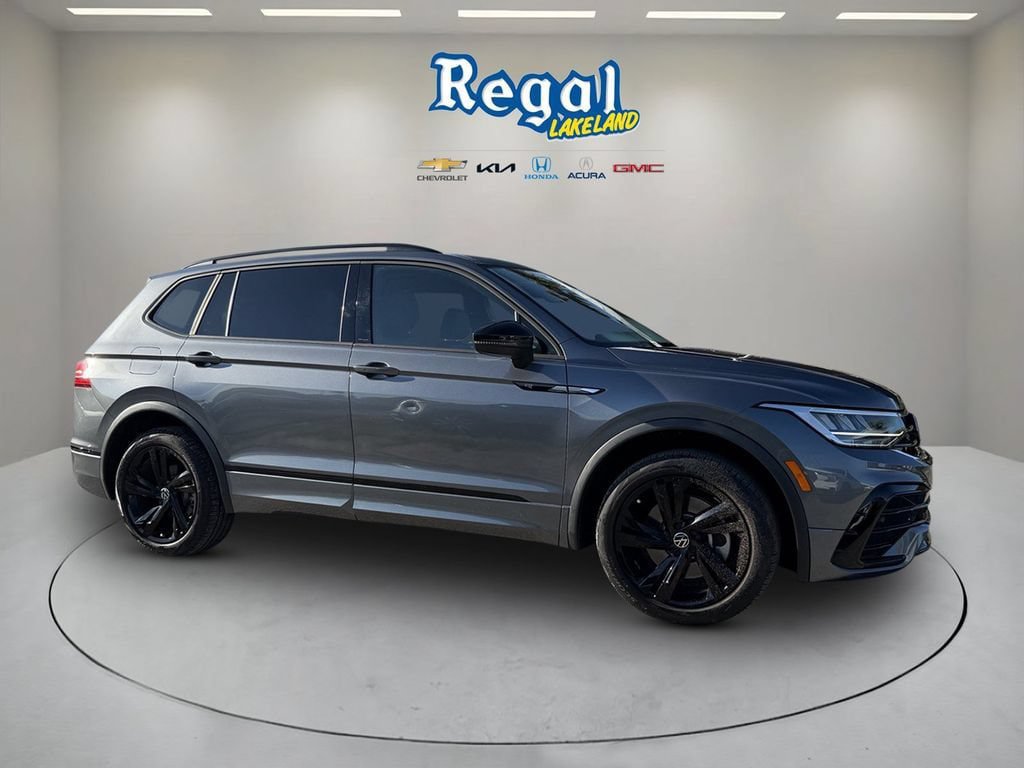 Used 2023 Volkswagen Tiguan SE R-Line