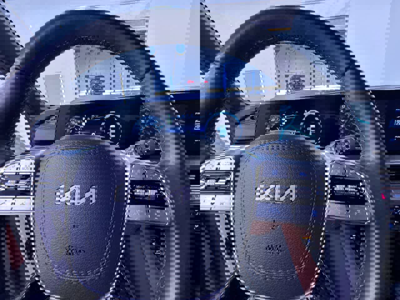 Used 2025 Kia Telluride SX Prestige X-Line image 21