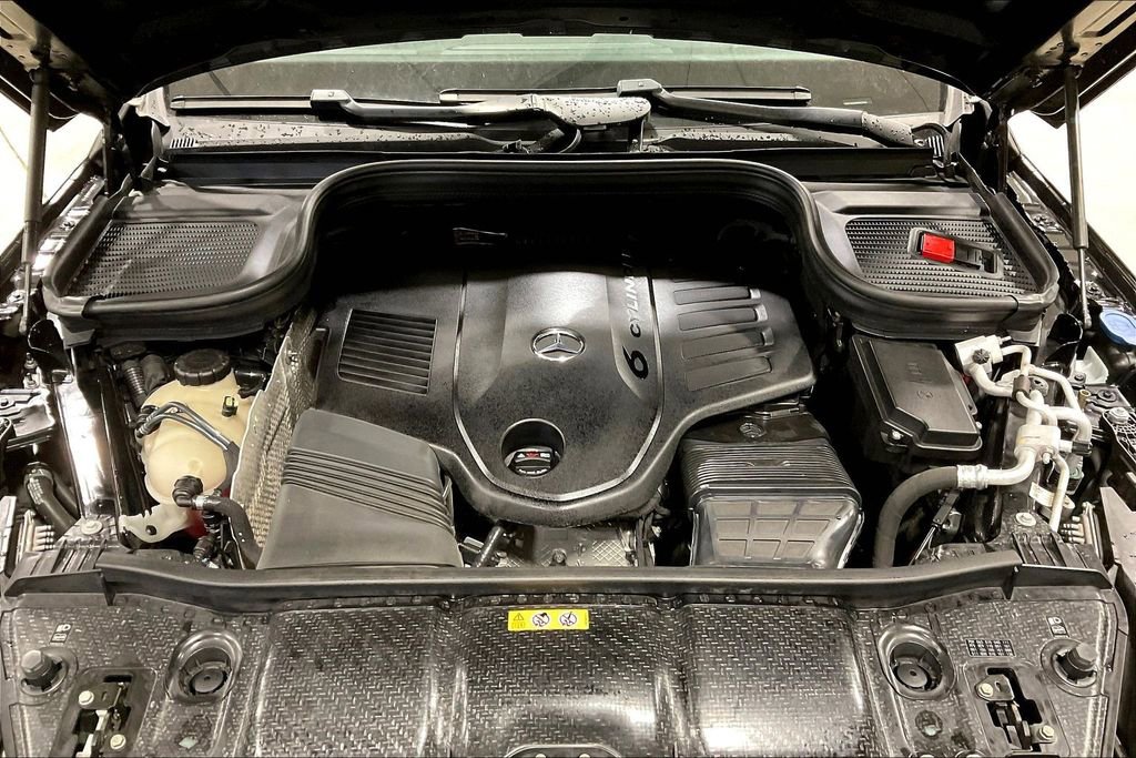 Used 2022 Mercedes-Benz GLS 450 4MATIC image 30
