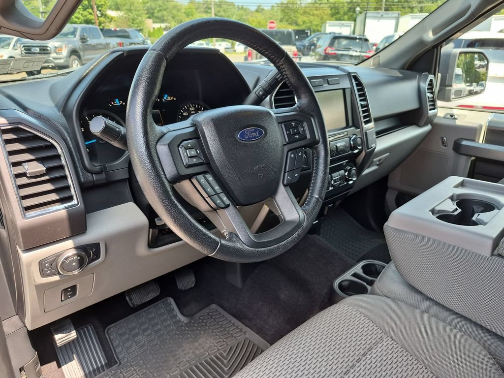 Used 2015 Ford F150 XLT w/ Equipment Group 302A Luxury AWD/4WD image 18