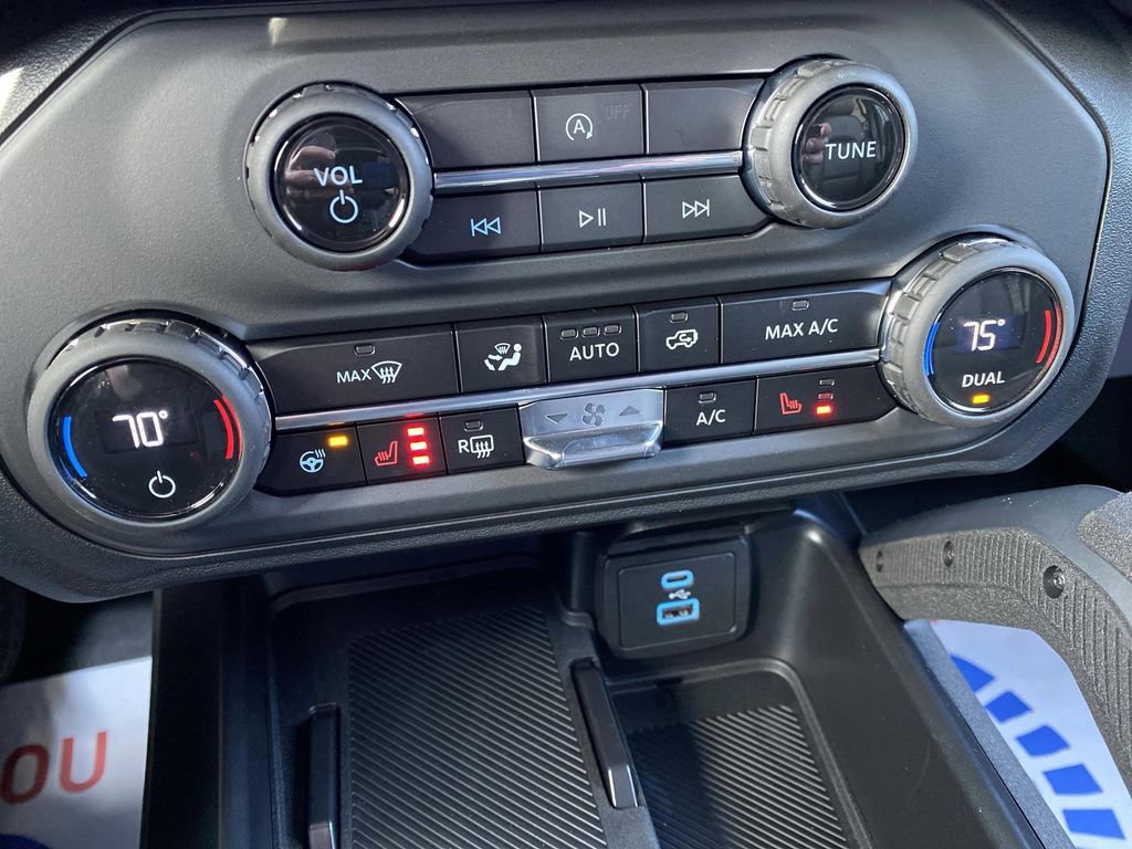 New 2025 Ford Bronco Badlands image 25