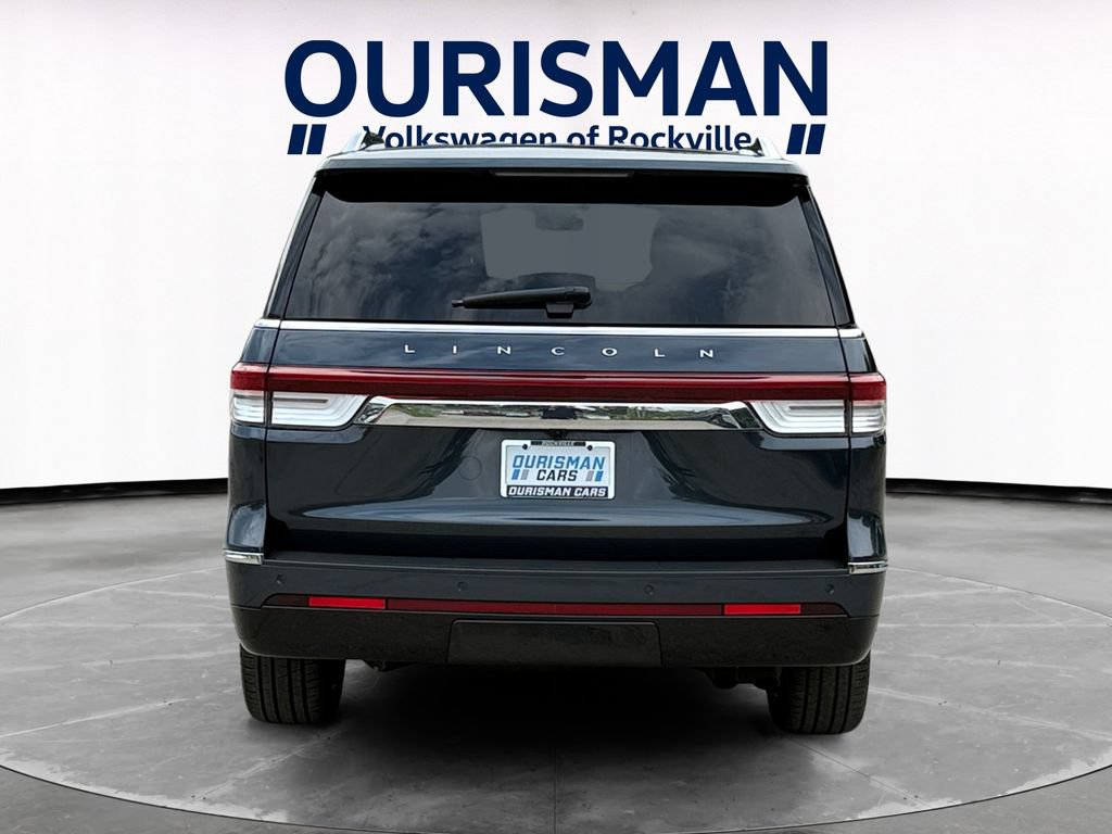 Used 2024 Lincoln Navigator Reserve AWD/4WD image 5