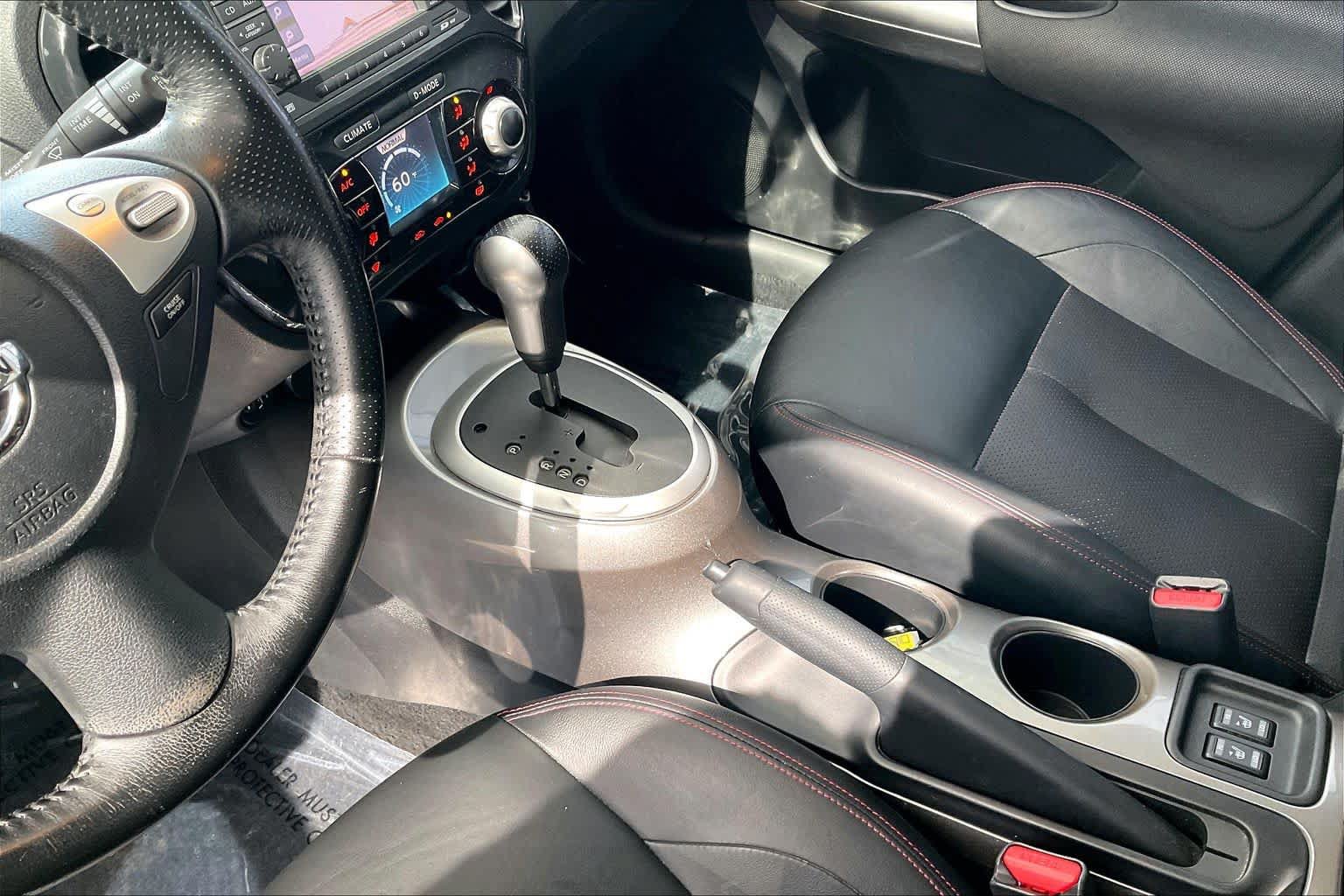 Used 2012 Nissan Juke SL FWD image 16