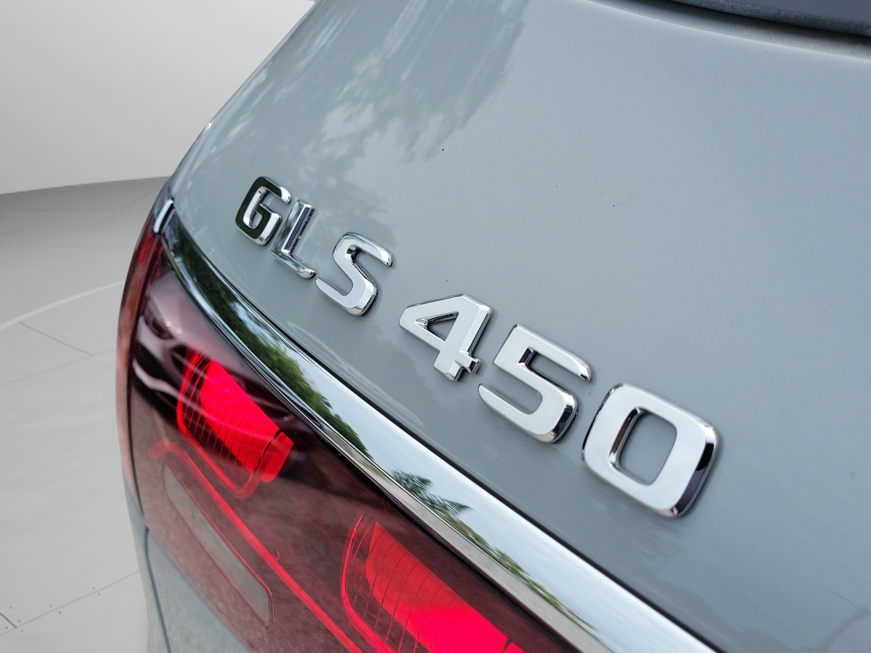 New 2026 Mercedes-Benz GLS 450 4MATIC image 32