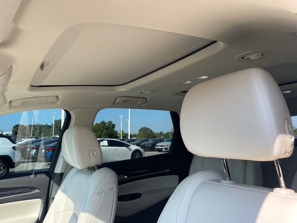 Used 2023 Buick Enclave Premium w/ Experience Buick Package FWD image 21