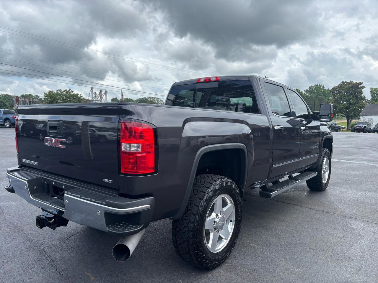 Used 2015 GMC Sierra 2500 SLT w/ Duramax Plus Package AWD/4WD image 7