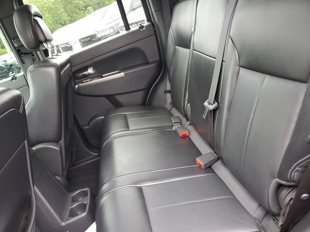 Used 2012 Jeep Liberty Limited Jet w/ Comfort/Convenience Group AWD/4WD image 12