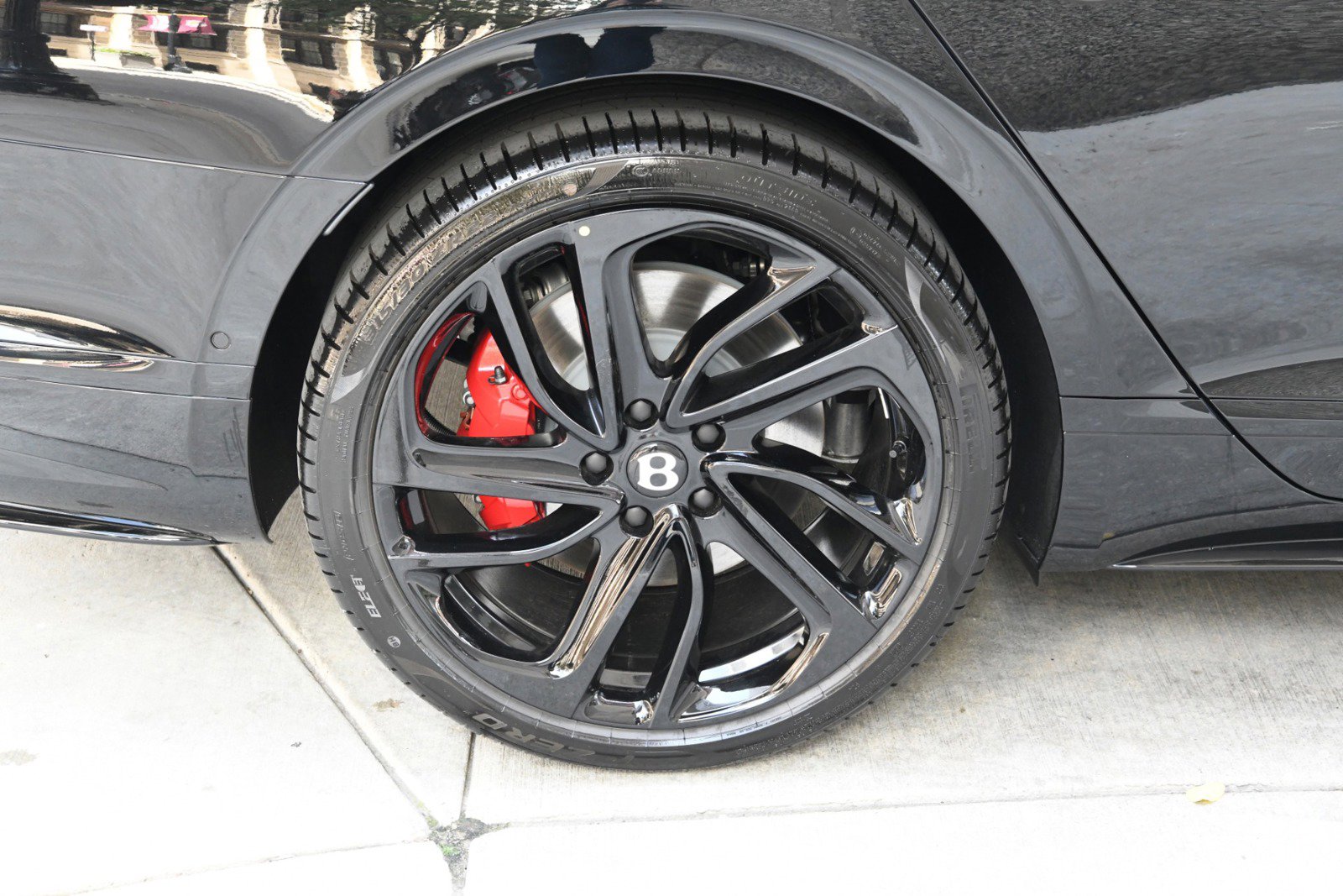 New 2026 Bentley Flying Spur Plug-In Hybrid image 28