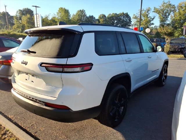 Used 2024 Jeep Grand Cherokee L Laredo AWD/4WD image 9