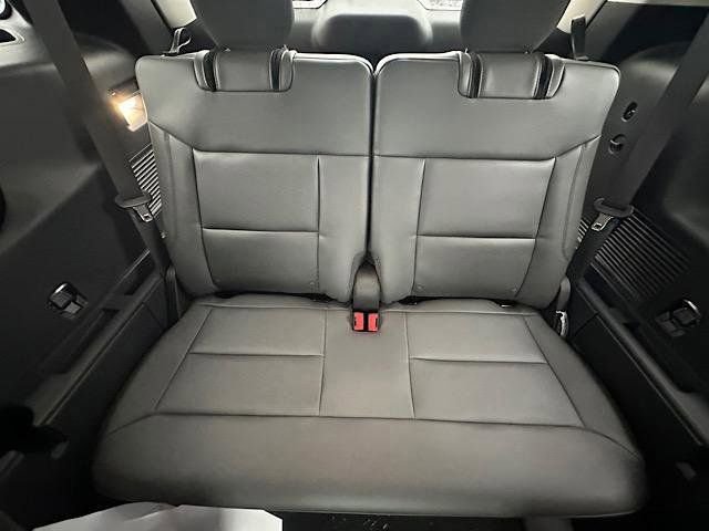 New 2026 Ford Explorer Active w/ Active Comfort Package image 13