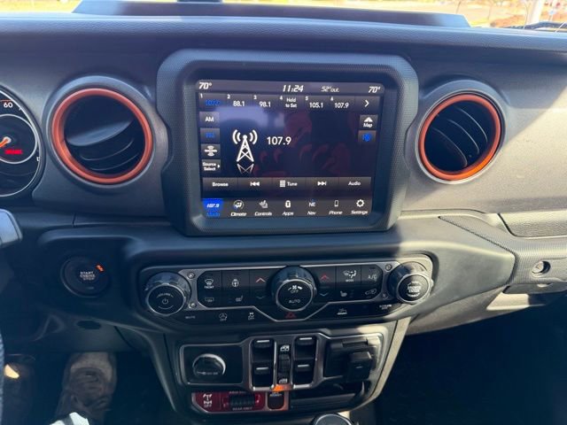 Used 2023 Jeep Gladiator Mojave w/ Cold Weather Group image 19