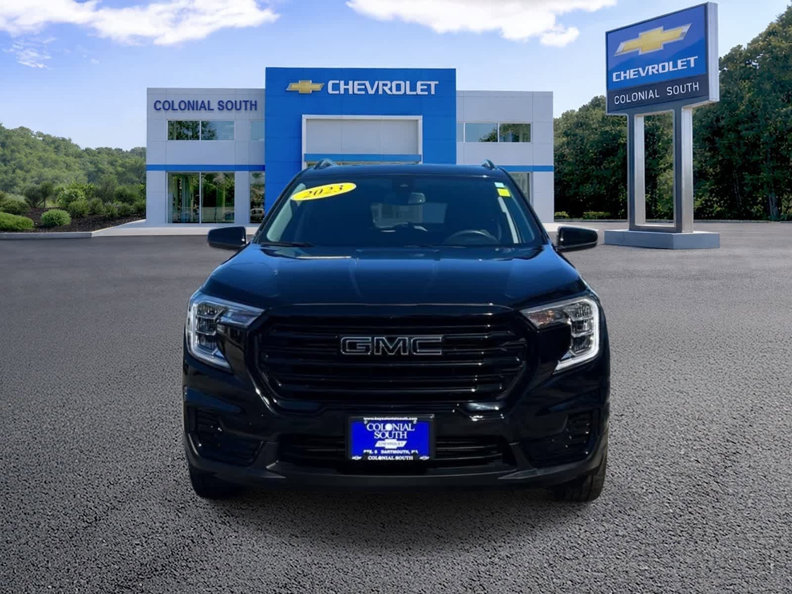 Certified 2023 GMC Terrain SLE w/ Elevation Edition AWD/4WD image 9