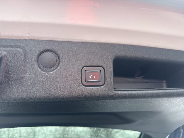 Used 2019 Chevrolet Equinox Premier image 33