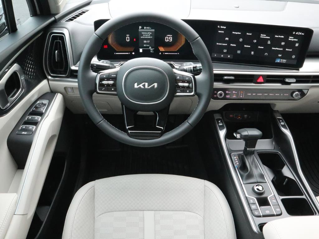 New 2025 Kia Sorento S w/ Panoramic Sunroof Package image 6