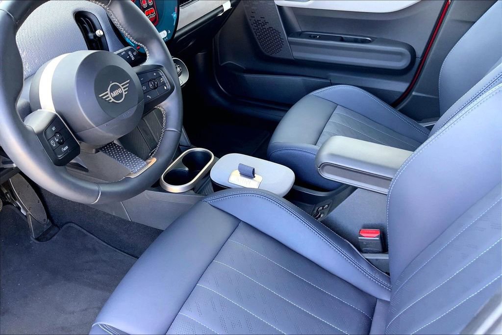 Certified 2025 MINI Cooper S image 17