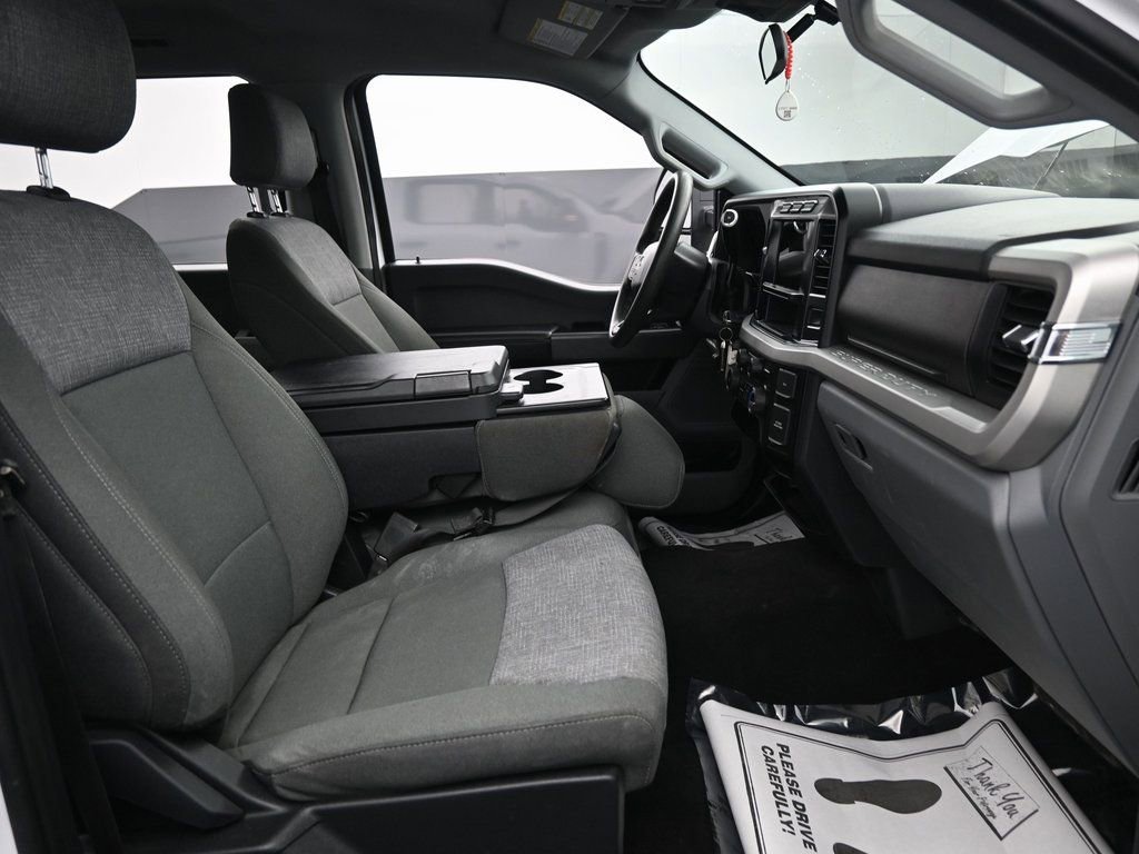 Used 2024 Ford F350 XLT image 39