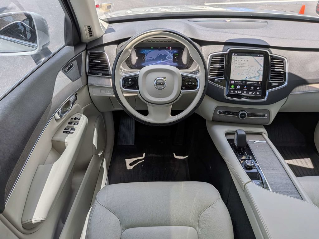 Used 2025 Volvo XC90 T8 Plus w/ Protection Package Premier AWD/4WD image 22