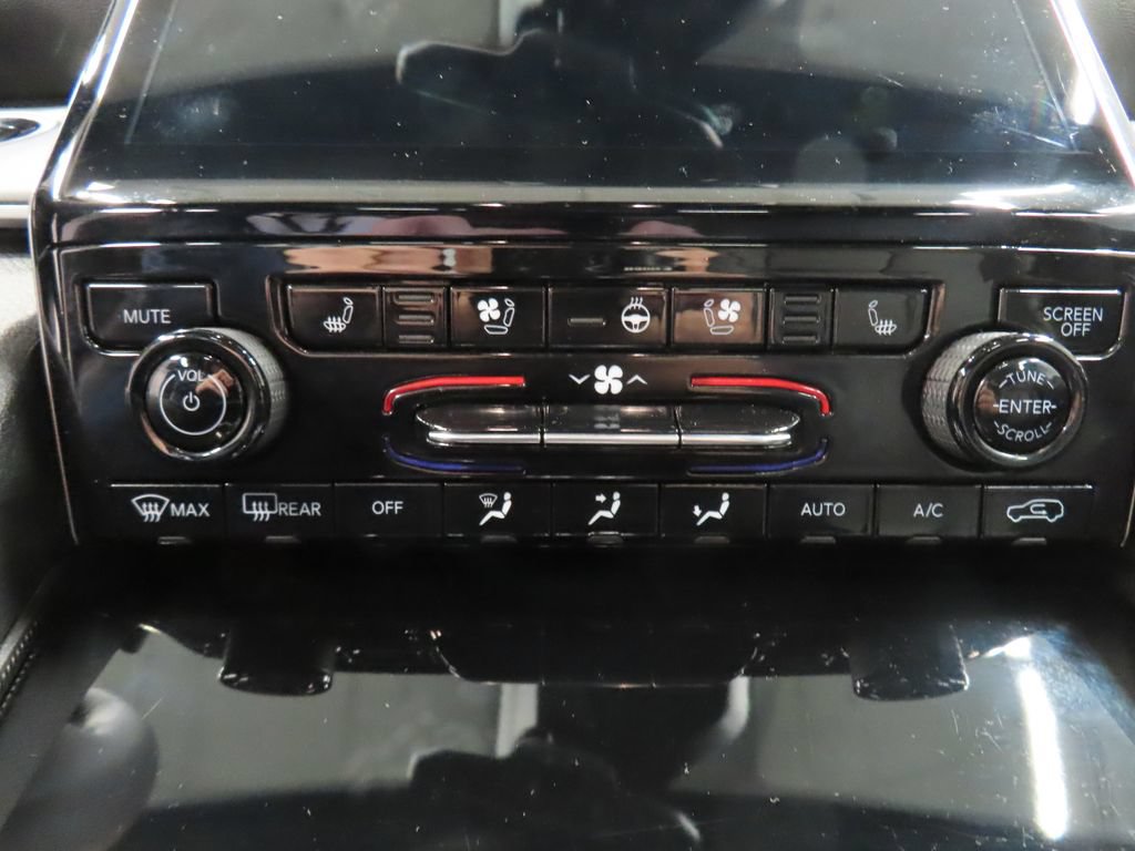 Used 2025 Jeep Grand Cherokee Limited w/ Luxury Tech Group II AWD/4WD image 50