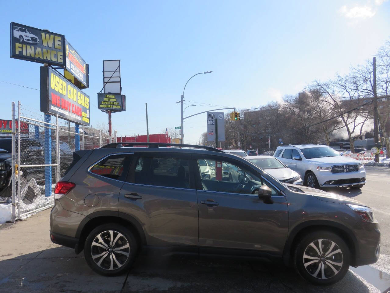 Used 2021 Subaru Forester Limited image 8