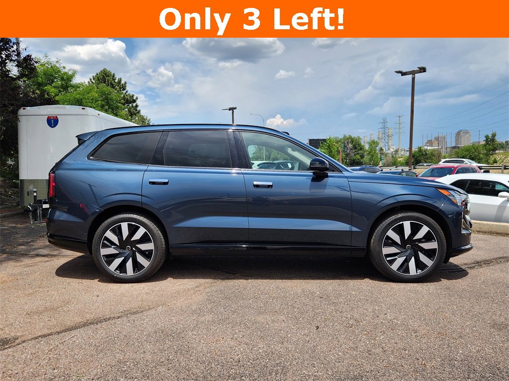 Used 2025 Volvo EX90 Ultra image 2